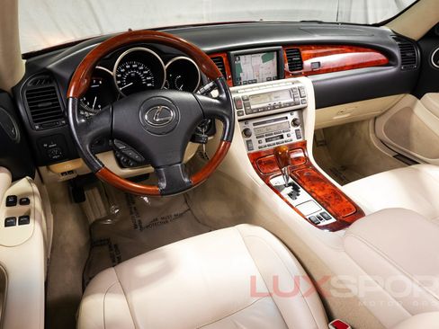 Used 2008 Lexus SC 430 Convertible RWD image 40