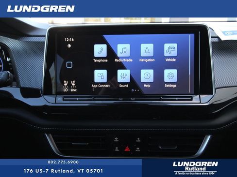 New 2026 Volkswagen Atlas Cross Sport SEL Premium R-Line image 4