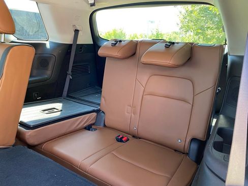 Used 2022 Nissan Pathfinder Platinum w/ Cargo Package AWD/4WD image 13