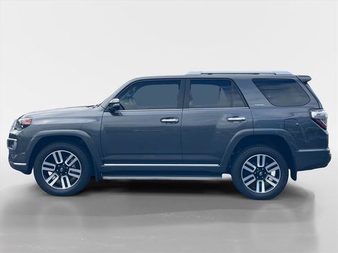 Used 2023 Toyota 4Runner Limited AWD/4WD image 4