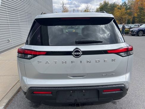 Used 2022 Nissan Pathfinder SV image 28