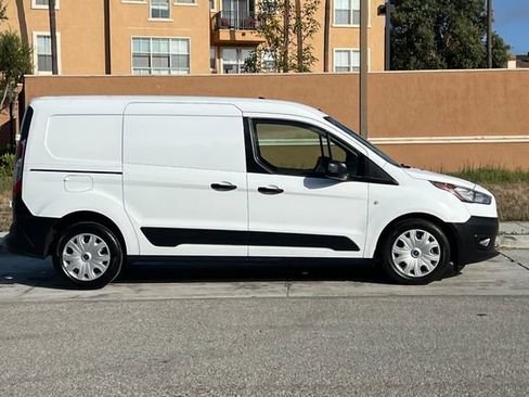 Used 2020 Ford Transit Connect XL image 3