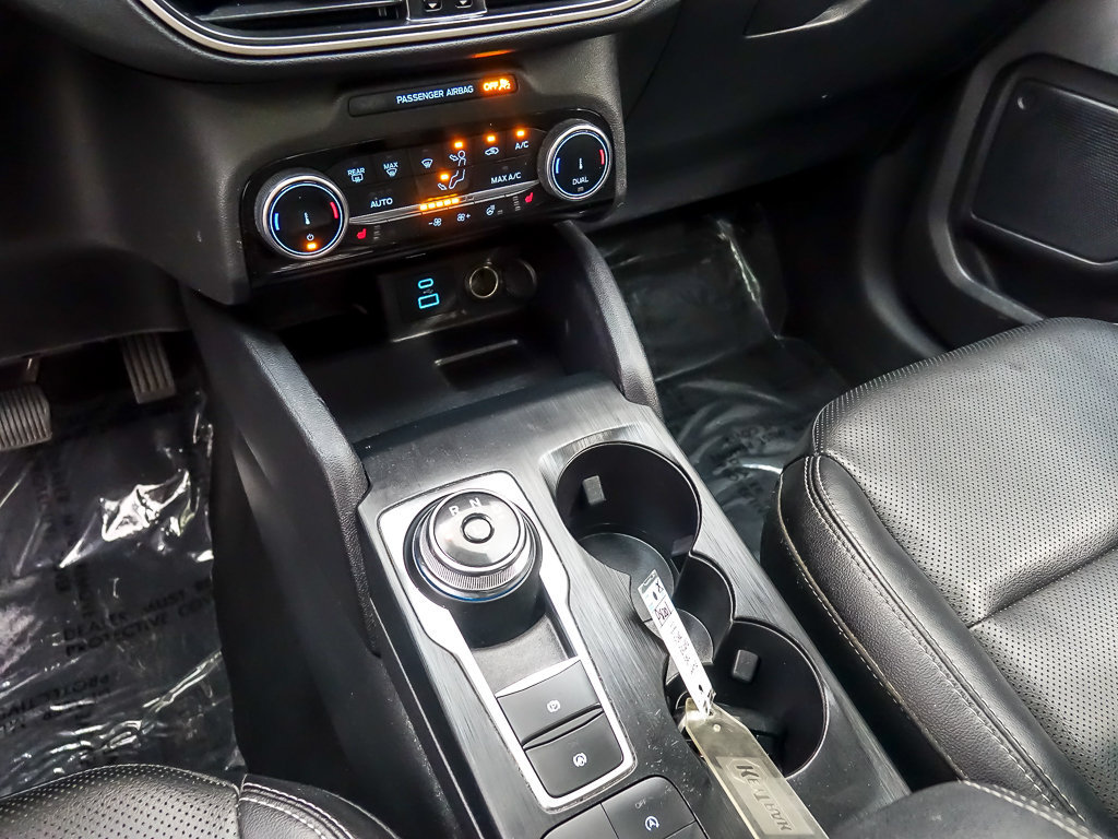 Certified 2022 Ford Escape SEL AWD/4WD image 19