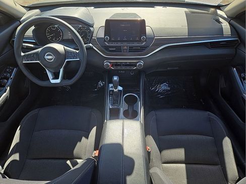Used 2023 Nissan Altima 2.5 SV image 17