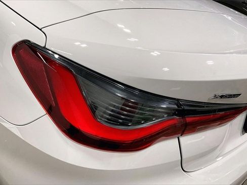 Used 2023 BMW 430i xDrive Convertible w/ Convenience Package image 30