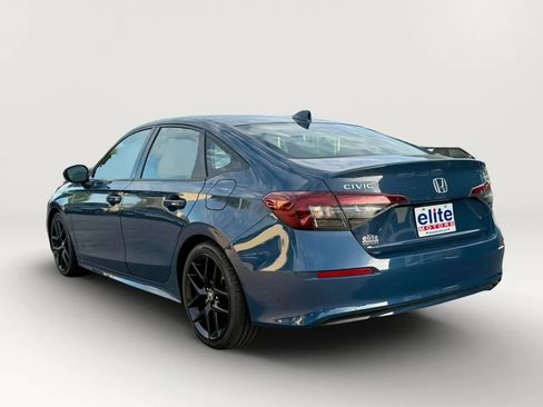 Used 2025 Honda Civic Sport image 5