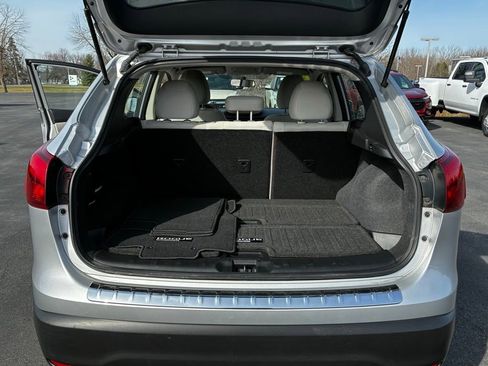 Used 2018 Nissan Rogue Sport SV w/ SV Technology Package image 45