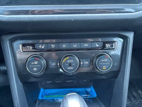 Used 2018 Volkswagen Tiguan SEL Premium FWD image 8