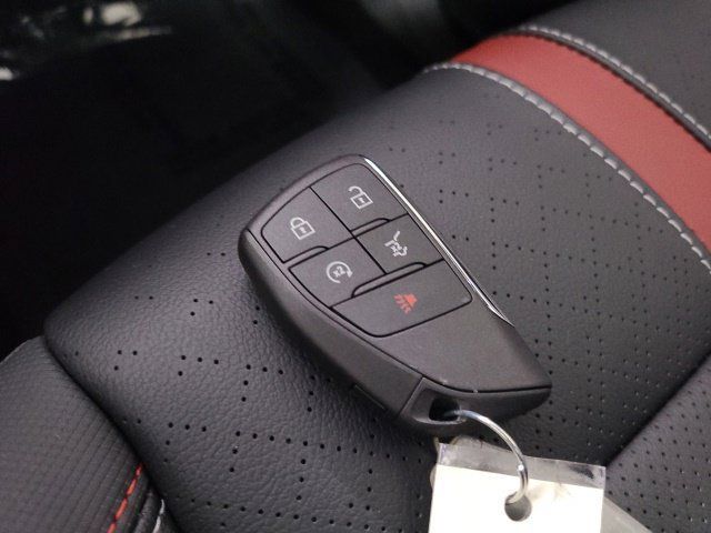 Used 2026 Chevrolet Traverse RS w/ LPO, Floor Liner Package AWD/4WD image 40
