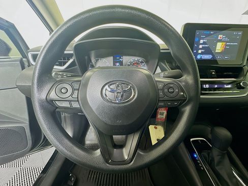 Certified 2025 Toyota Corolla LE FWD image 15