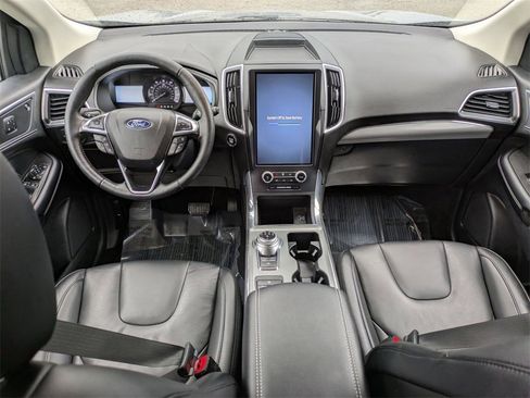 Used 2022 Ford Edge Titanium image 27