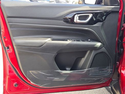 New 2026 Jeep Compass Limited image 21