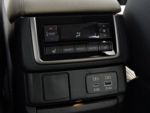 Certified 2026 Subaru Ascent Limited AWD/4WD image 12