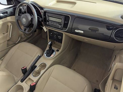 Used 2013 Volkswagen Beetle 2.5 image 32