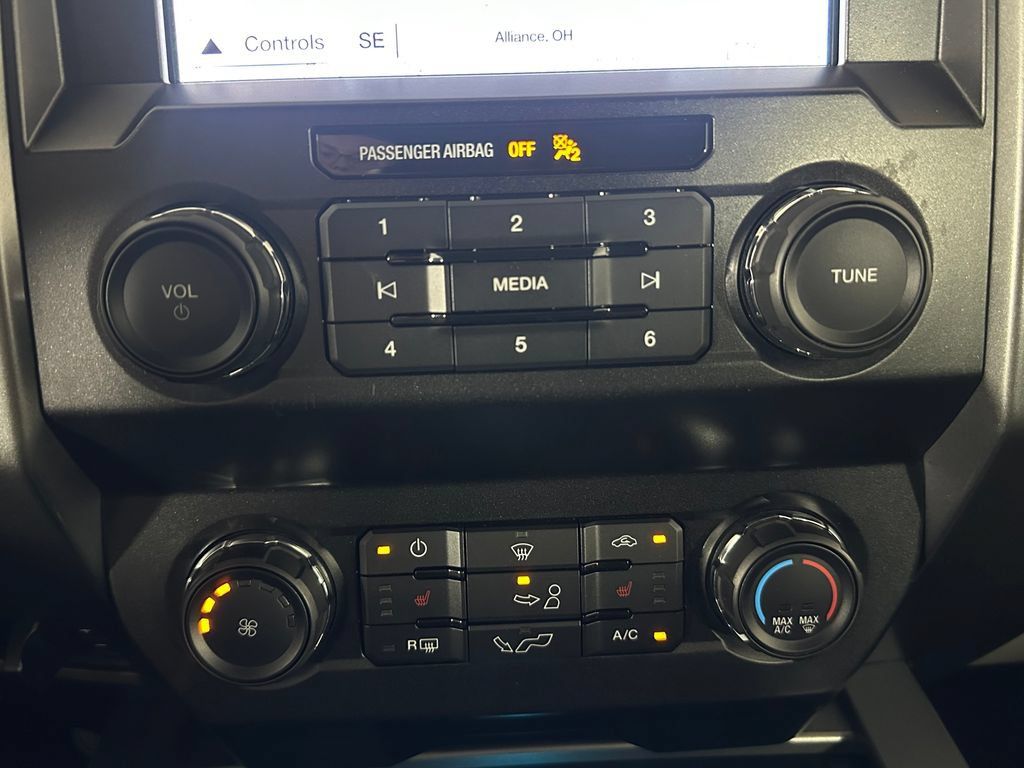 Used 2019 Ford F150 XLT w/ Equipment Group 302A Luxury AWD/4WD image 20