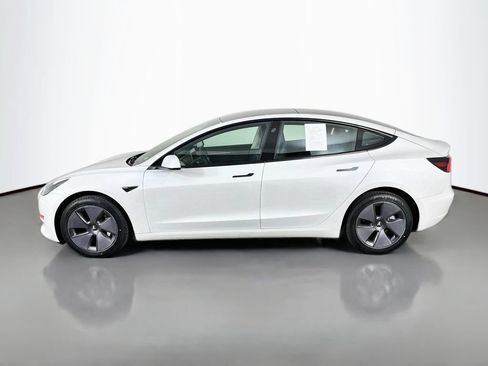 Used 2023 Tesla Model 3 Standard Range RWD image 5