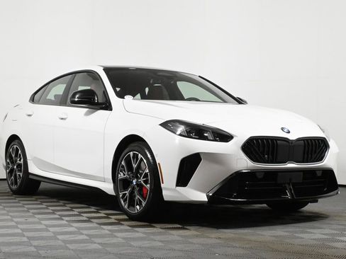 Used 2026 BMW 228i xDrive w/ Technology Package image 9