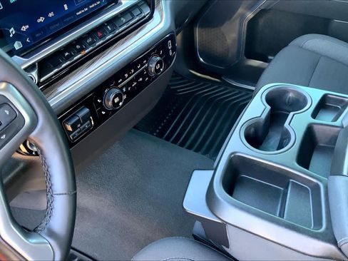 Used 2025 Chevrolet Silverado 1500 LT w/ Z71 Off-Road Package AWD/4WD image 17