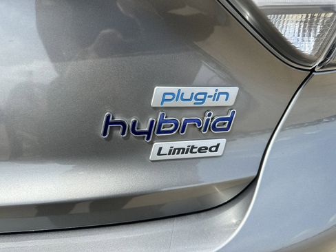 Used 2017 Hyundai Sonata Limited image 11