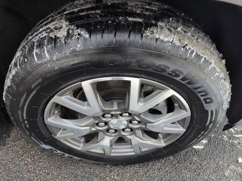 Used 2020 GMC Acadia SLE w/ LPO, Floor Liner Package image 17