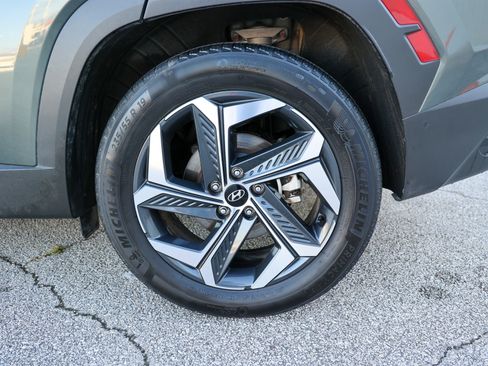 Used 2024 Hyundai Tucson Limited AWD/4WD image 14