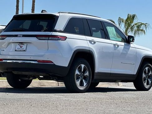 Certified 2024 Jeep Grand Cherokee Limited 4xe AWD/4WD image 3