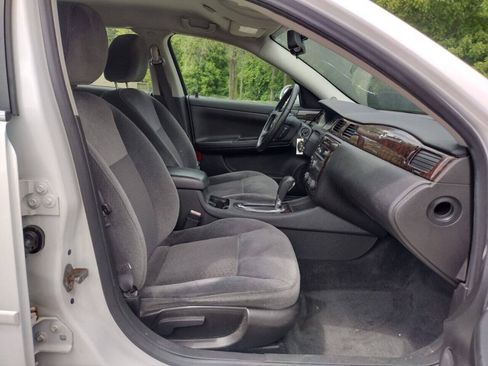 Used 2013 Chevrolet Impala LT FWD image 15
