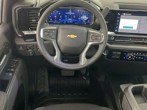 New 2025 Chevrolet Silverado 2500 LT w/ Convenience Package image 24
