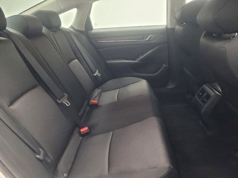 Used 2018 Honda Accord EX image 19