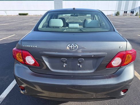 Used 2010 Toyota Corolla LE w/ All Weather Guard Pkg FWD image 5