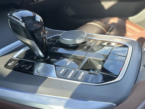 Used 2019 BMW X5 xDrive50i image 27