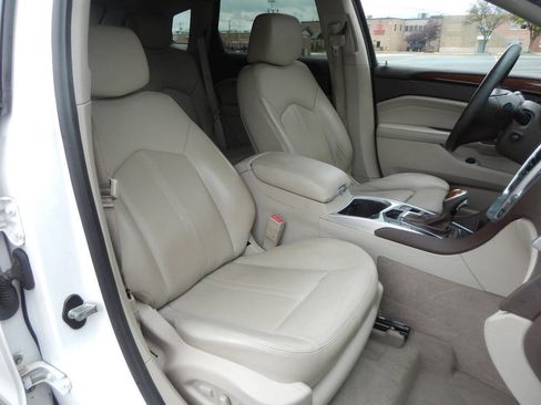 Used 2013 Cadillac SRX Luxury FWD image 38