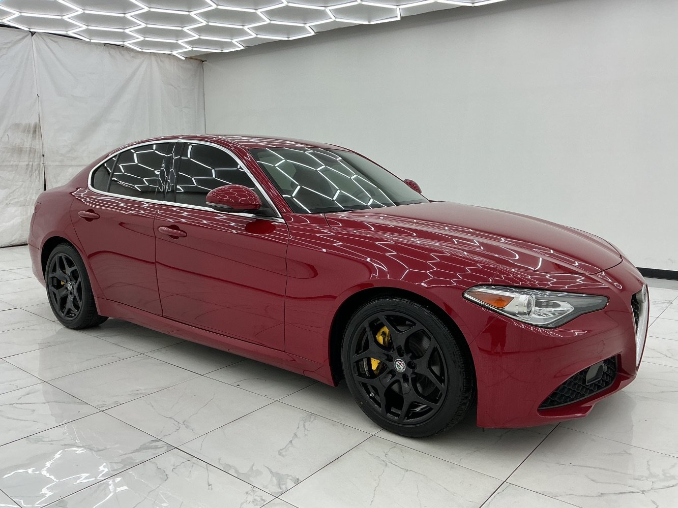 Used 2019 Alfa Romeo Giulia RWD image 7