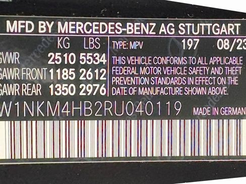 Used 2024 Mercedes-Benz GLC 300 4MATIC w/ AMG Line image 38