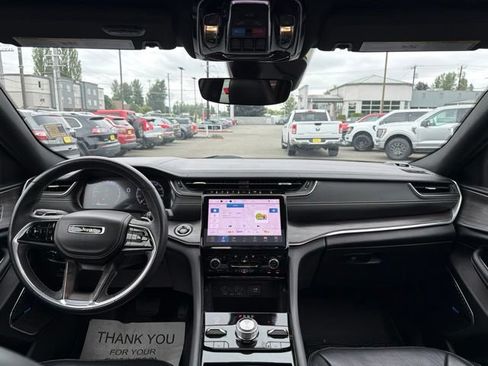 Used 2022 Jeep Grand Cherokee L Overland AWD/4WD image 12