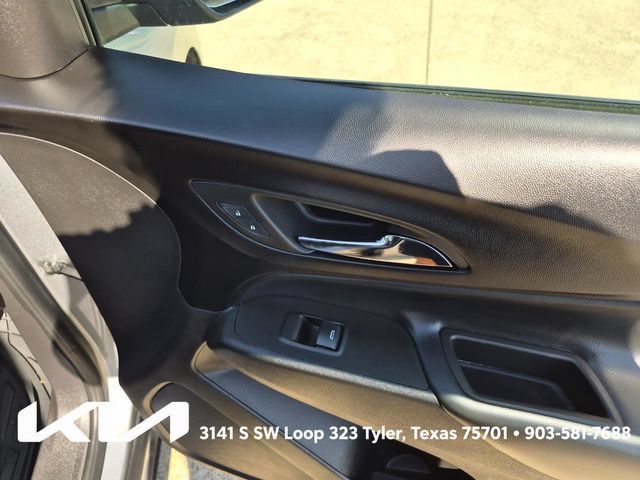 Used 2024 Chevrolet Equinox LT FWD image 15