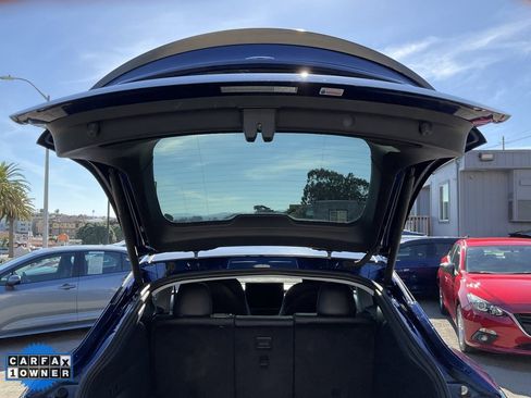 Used 2020 Tesla Model Y Performance image 9