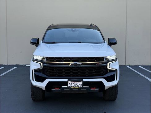 Used 2021 Chevrolet Tahoe Z71 w/ Z71 Signature Package image 2