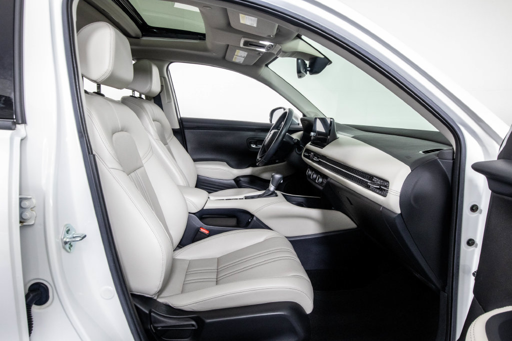 Used 2023 Honda HR-V EX-L image 11