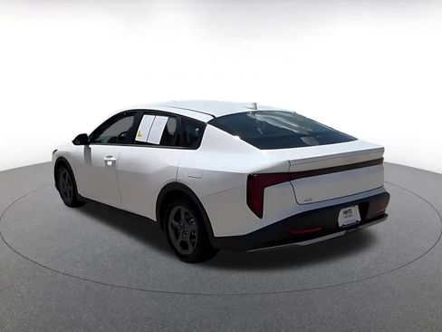Used 2025 Kia K4 FWD image 9
