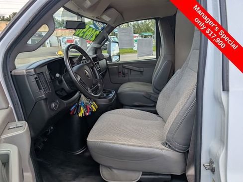 Used 2023 Chevrolet Express 3500 w/ Power Convenience Package RWD image 12