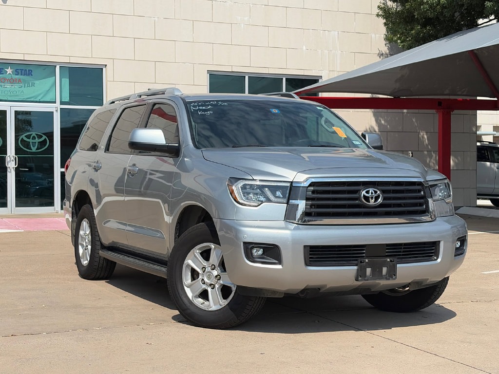 Used 2020 Toyota Sequoia SR5 w/ Premium Package RWD image 2
