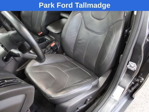 Used 2015 Ford Focus SE w/ Equipment Group 201A image 12
