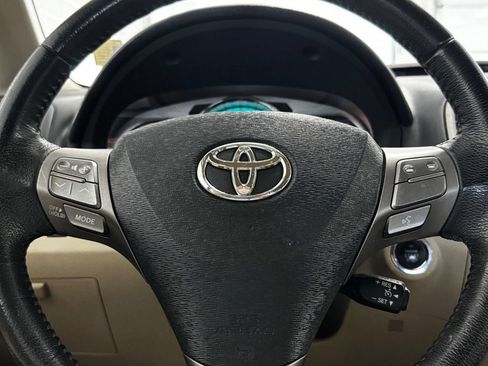 Used 2010 Toyota Venza FWD image 15