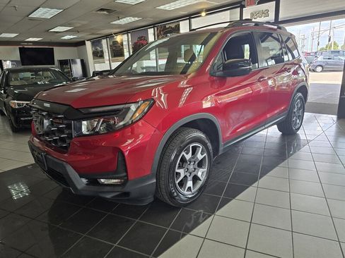 Used 2022 Honda Passport TrailSport image 1