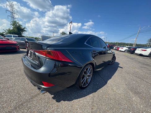Used 2018 Lexus IS 300 F Sport w/ F Sport Package RWD image 10