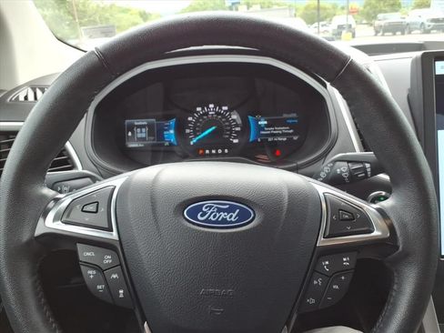Used 2024 Ford Edge SEL AWD/4WD image 17