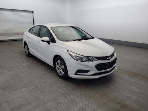 Used 2018 Chevrolet Cruze LS w/ LS Fleet Convenience Package image 13
