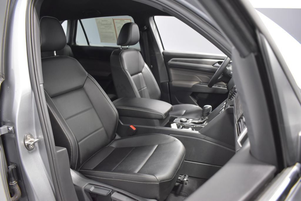 Used 2023 Volkswagen Atlas Cross Sport SE AWD/4WD image 14