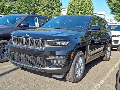 New 2025 Jeep Grand Cherokee Laredo X w/ Luxury Tech Group I image 1